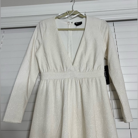 Deep V maxi dress.***PLEASE READ THE DESCRIPTION CAREFULLY, Thanks*** - Picture 6 of 16